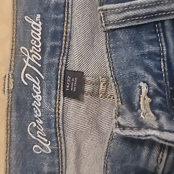 Universal Thread Jeans - Picture 2 of 3